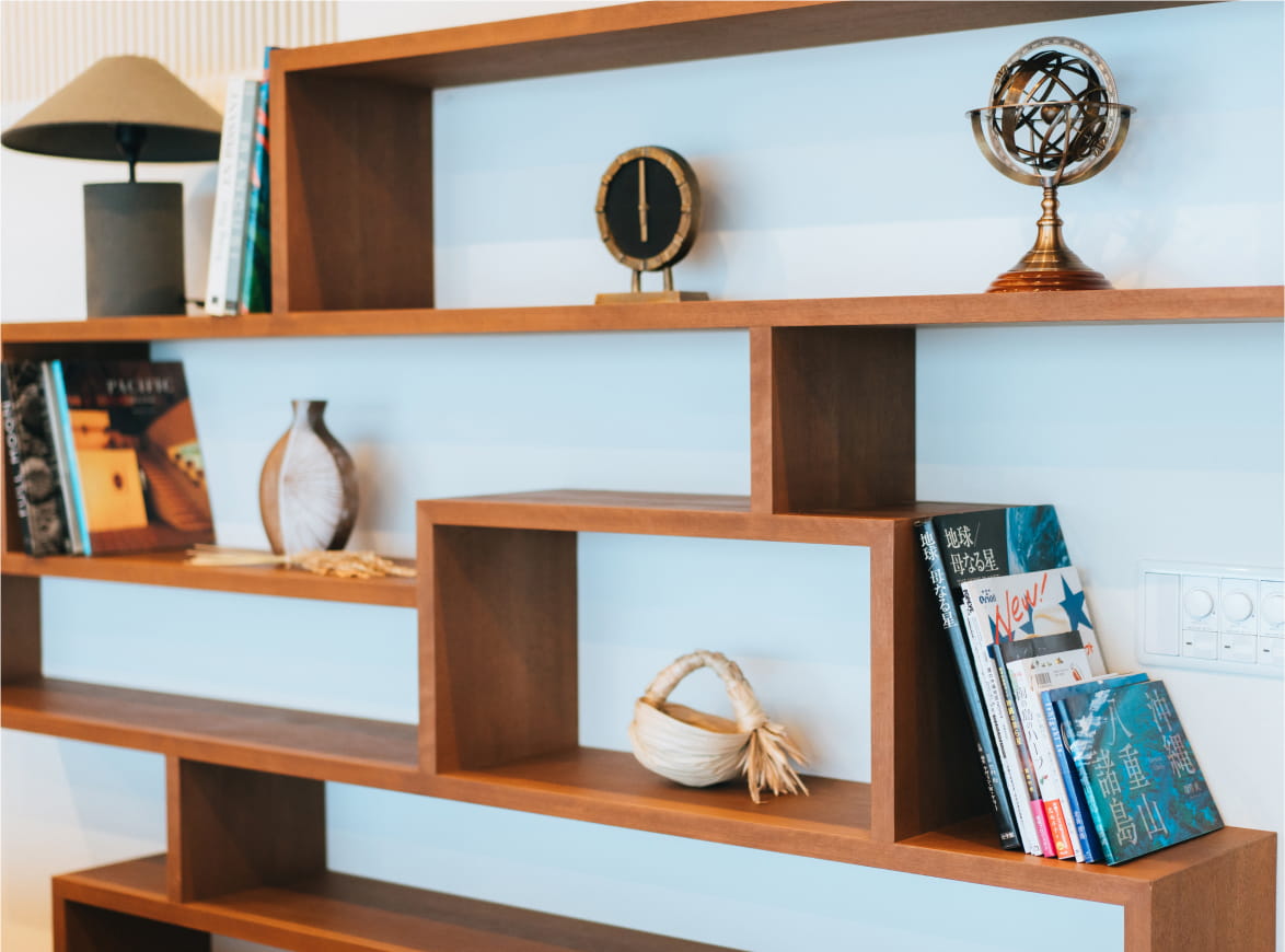 여행의 추억을 장식하는 극해정저의 장식장과 아트북